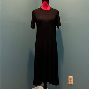 Elegant Black Midi Dress
